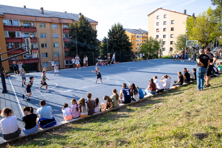 igrišče na Rožni ulici - otvoritev (8)